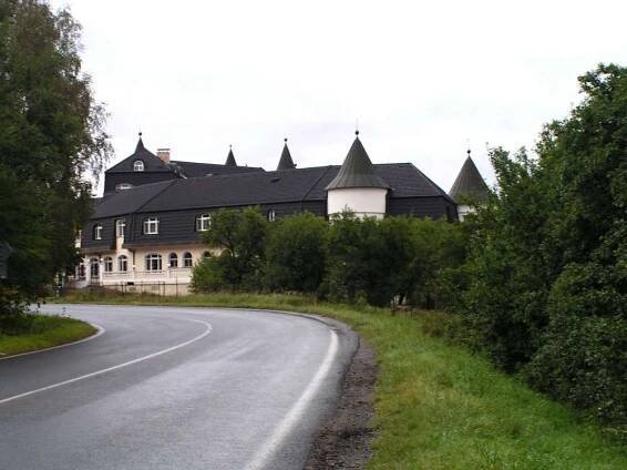 Hotel Sen: Dopřejte si dokonalý odpočinek v srdci přírody!