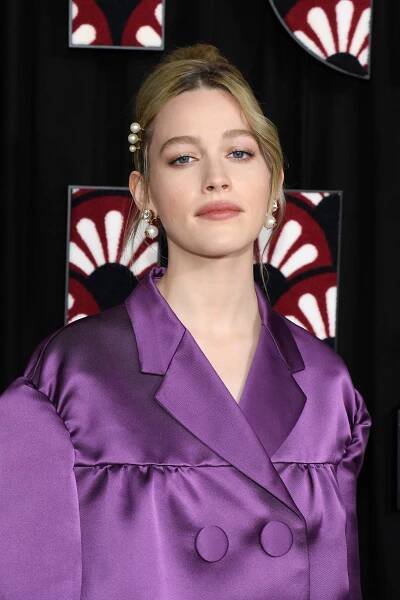 Victoria Pedretti - Actress