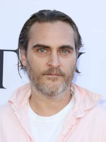 Joaquin Phoenix (45)