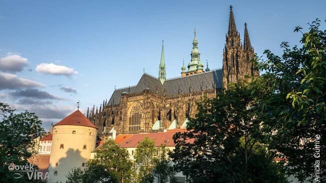 Katedrála slaví 680 let od položení základního kamene - Katedrála svatého Víta, Václava a Vojtěcha
