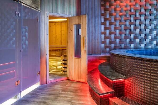 Sauna & Jacuzzi – Morazen Surabaya