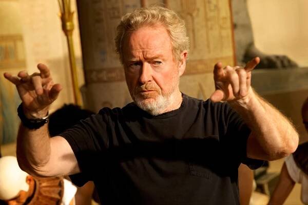 EXODUS: GODS AND KINGS, director Ridley Scott on set, 2014. TM and Copyright ©20th Century Fox Film Corporation
