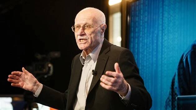 Proslulý československý dvojitý špion Karel Köcher v diskusním pořadu iDNES.cz Rozstřel.