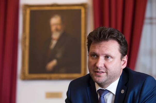 Je to asi věc pro psychologa, jak se všichni spojí proti tomu, kdo by mohl být hegemonem, říká Vondráček