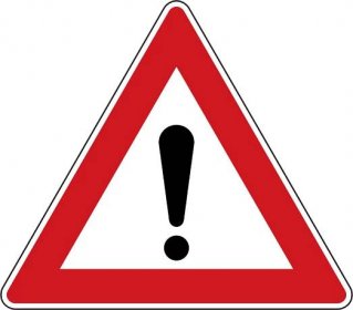 Dopravní značka Jiné nebezpečí A 22. Výstražná značka Jiné nebezpečí upozorňuje na jiná nebezpečí než ta, která je možno označit příslušnou výstražnou značkou. Druh nebezpečí se vyznačuje na dodatkové tabulce vhodným symbolem nebo nápisem.