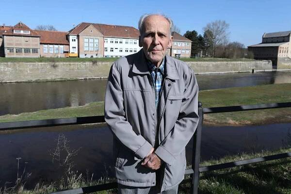 Jan Horníček patřil v 60. letech minulého století v laboratořích podniku Bioveta v Terezíně k tvůrcům vakcíny proti slintavce a kulhavce
