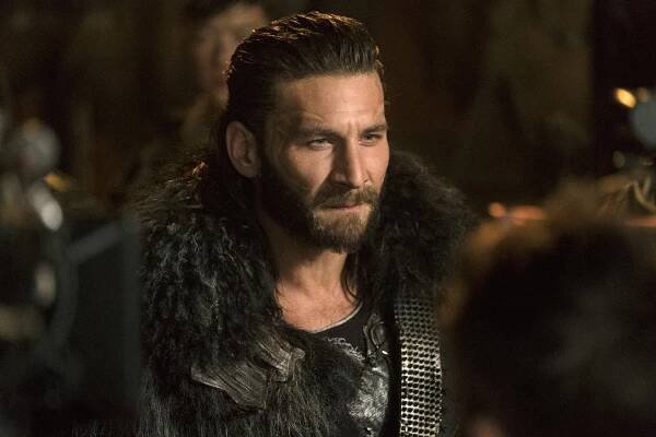 Zach McGowan - Prvních 100 - DNR - Z filmu