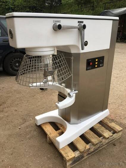 Robot Alba RE22 Horovice - Banská Bystrica
