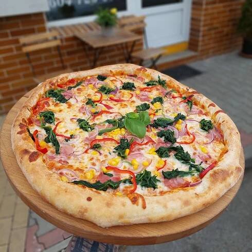Pizza Maximo Benátky foto 3