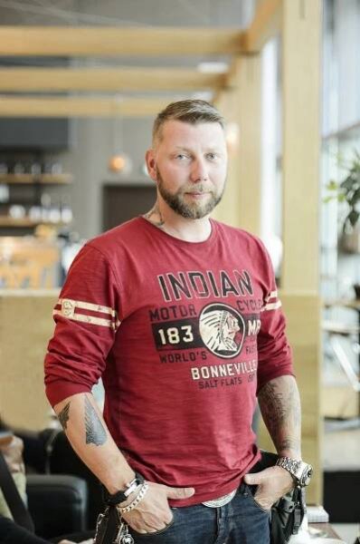 Alibi na klíč: Když nestačí »zatloukat, zatloukat, zatloukat!« Po francouzsku i po česku