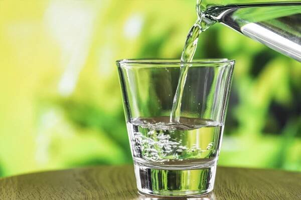 Důležitost hydratace a její vliv na naše tělo - Vzdělávání pro život