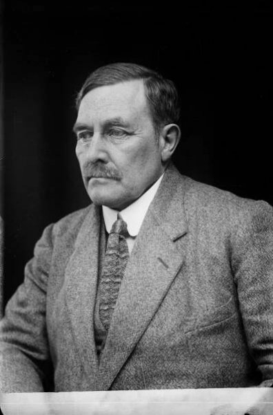 Einar Benediktsson