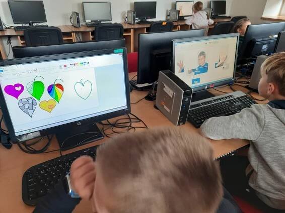 Základní škola Lomnice | Galerie - 4. třída - z hodin informatiky 