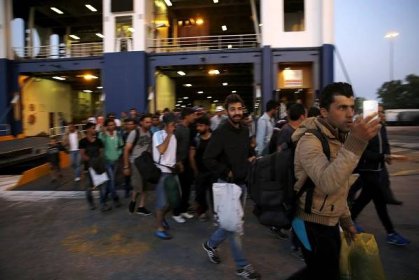 Ilegální imigranti už jsou v centru Atén. Začíná tam jejich vysněná cesta do Evropy