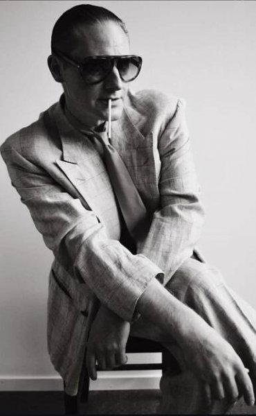 ANDERS BERG – AGENT & MANAGEMENT GROUP