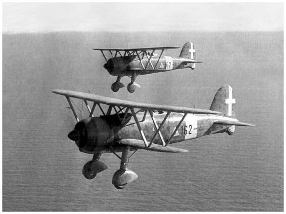 Fiat CR.42 Falco - Wikipedia
