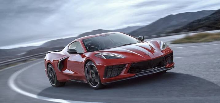 Chevrolet Corvette C8 má po premiéře. Zde je 8 věcí, které byste měli o „americkém Ferrari“ vědět