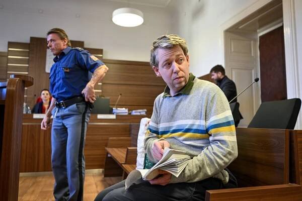 Pavel Rus podle obžaloby vyhrožoval politikům i... | iROZHLAS - spolehlivé zprávy