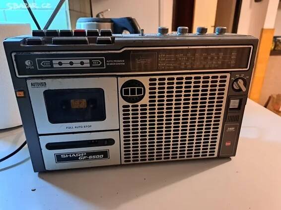 Sharp GF-6500H přenosný radiokazeťák - Praha 6 - Bazar