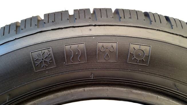 195/60R15 88H UNIVERSAL PNEUMATIKY - ZARUKA 10 LET | Aukro