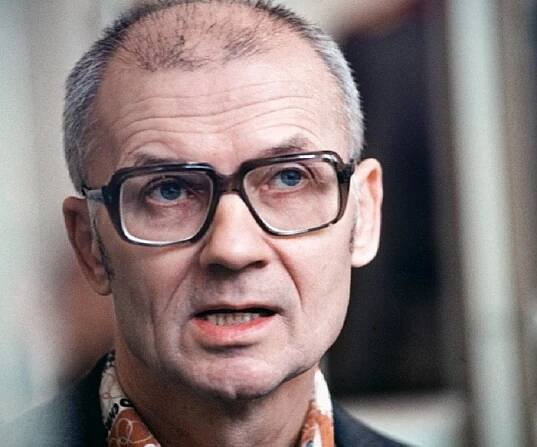 Andrei Chikatilo Biography - Facts, Childhood, Family Life & Achievements