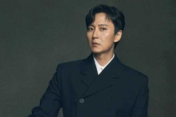 Korean actor Kim Nam-gil has played a long list of roles on both the big and small screens. Photo: Netflix