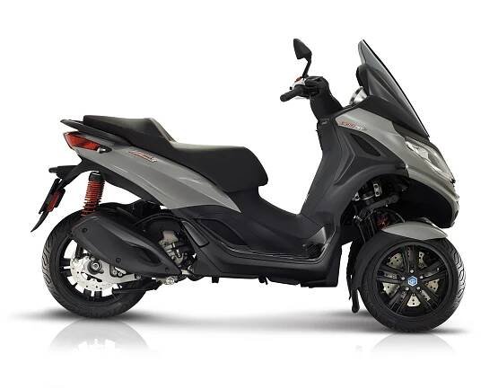 04 Piaggio MP3 300 hpe S