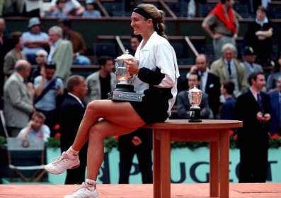Mary Pierce Two Roland Garros Trophies Wallpaper