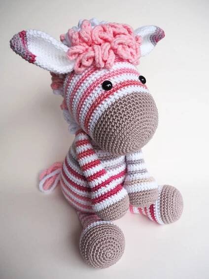 Ravelry: Zoe Zebra by Rosanne Briggeman | Crochet zebra, Crochet projects, Crochet crafts