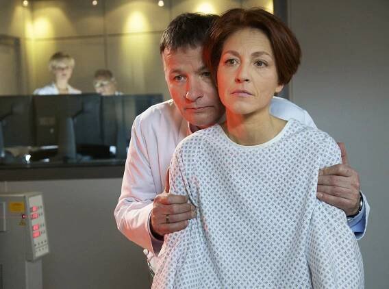In aller Freundschaft - Kampfgeist (S15E14) (2012)