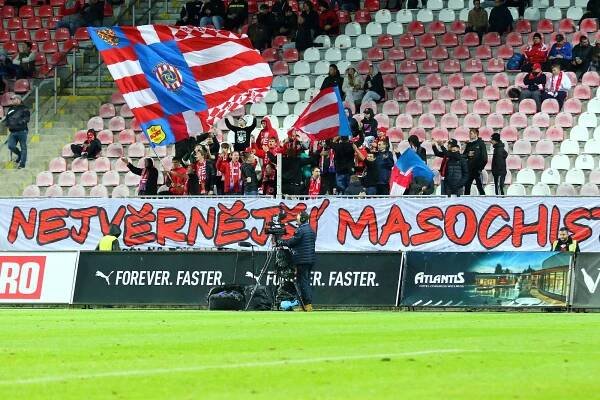 Revoluce uprostřed podzimu. Jiránek šéfuje, Zbrojovka mění realizák. Co posily?
