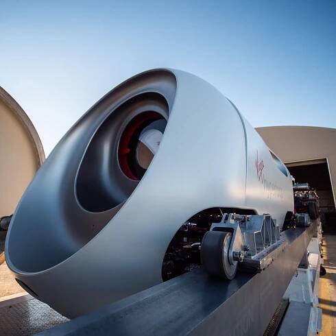 Hyperloop ovládli Arabové. Propustili půlku firmy a zaměřili se na náklad