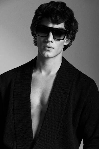 Jorge López: Leaving Prejudice Behind Vanity Teen 虚荣青年 Lifestyle & new faces magazine
