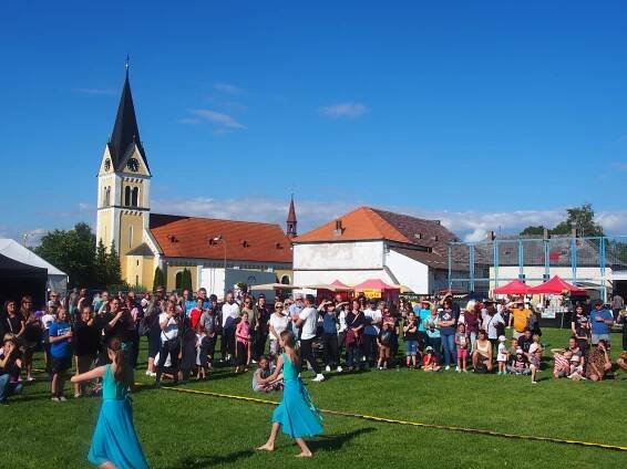 Slavnosti obce – Černá v Pošumaví