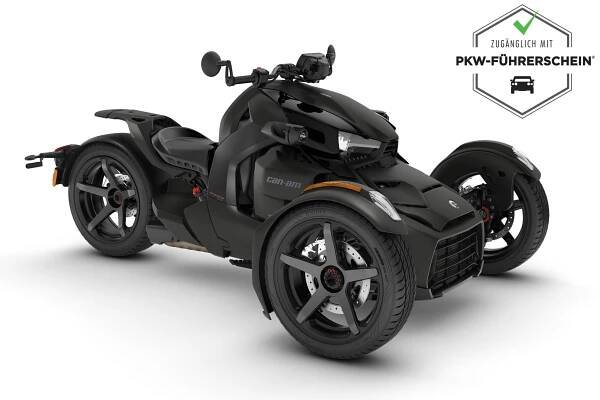 Can-Am Ryker 900 Sport.