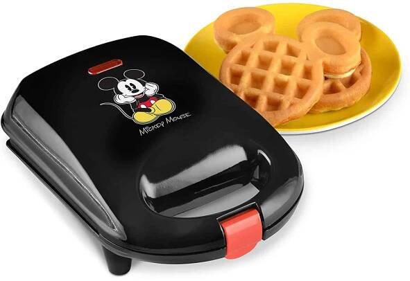 30+ Perfect Disney Wedding Gifts 232