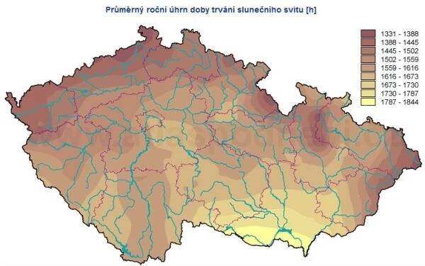 průměrný roční úhrn doby trvání slunečního svitu