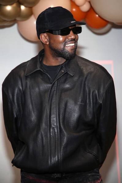 Julia Fox Dated Kanye West And Publicized Their Relationship As A “Service" Amid The Pandemic