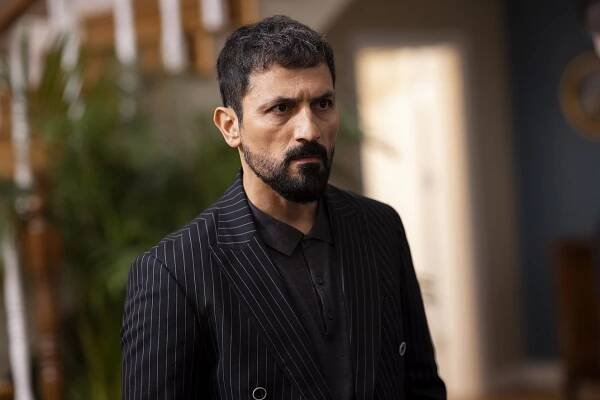 Adım Farah - Yeni Bir Başlangıç (S02E12) (2023)