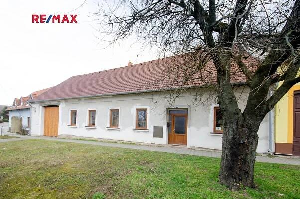 Prodej rodinného domu, 928 m2, Vojkovice, Brno-venkov