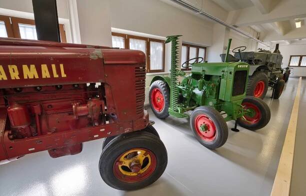 Traktory - Národní zemědělské muzeum, s. p. o.