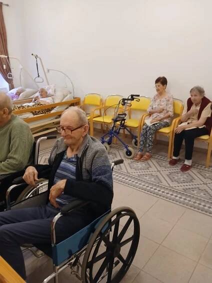 Mše svatá, P. Večeřa - Louisin dům, září 2024 | Charitní domov Moravec