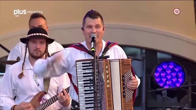 KOLLÁROVCI NA HRADE- 2019- Mám ťa rád