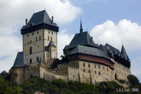 Hradozámecká noc na Karlštejně - AtlasCeska.cz