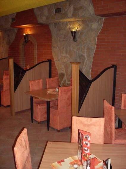 Pizzerie Restaurant Bar Amos Uherský Brod | Apetee
