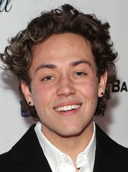 Ethan Cutkosky - Actor