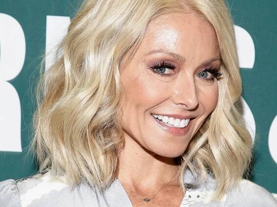 Kelly Ripa Responds to Fans Saying She Got a Nose Job and Veneers