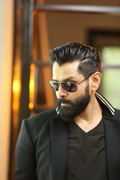 Chiyaan Vikram – PRO Yuvraaj
