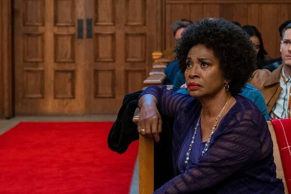 Svátky na návsi s Dolly Parton - Z filmu - Jenifer Lewis