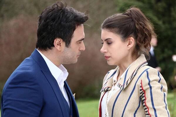 Beyaz Yalan - Z filmu - Kutsi, Deniz Baysal